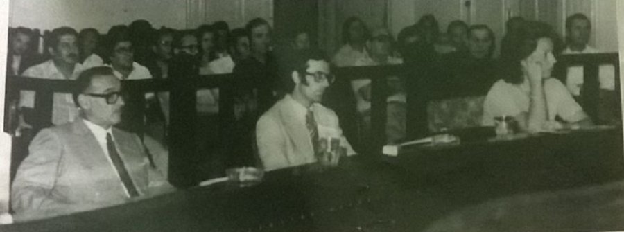 En su banca como concejal del bloque PDP desde 1973 al golpe de 1976. En la imagen junto a Rubén Gesse y Sara Della Negra.