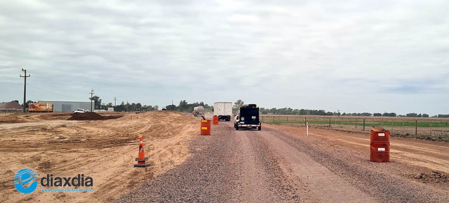 A mil metros de este peligroso desvío está la cabina de peaje.