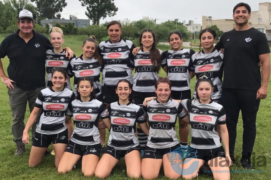 El equipo de rugby femenino de Alma Juniors