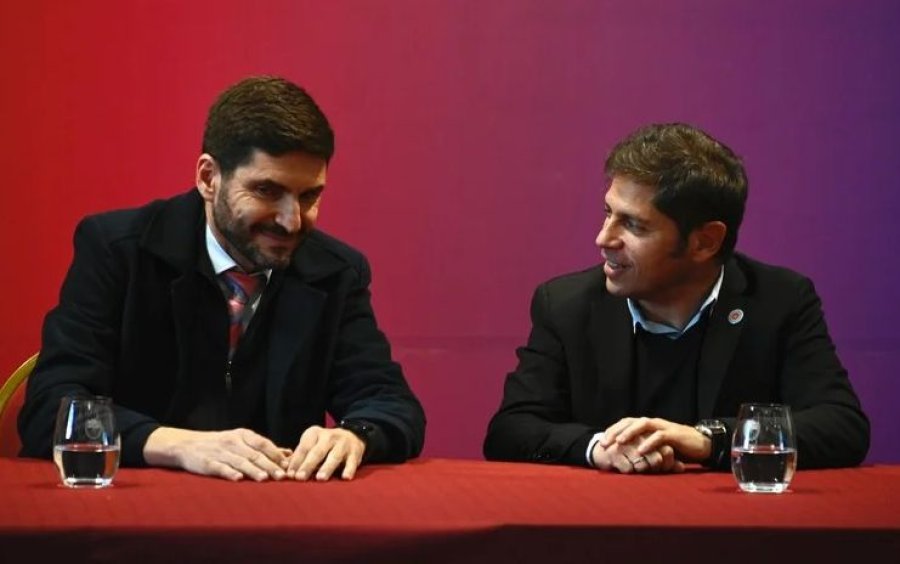 Ambos mandatarios recorrieron la Central OJO, en la sede Rosario de la Gobernación.