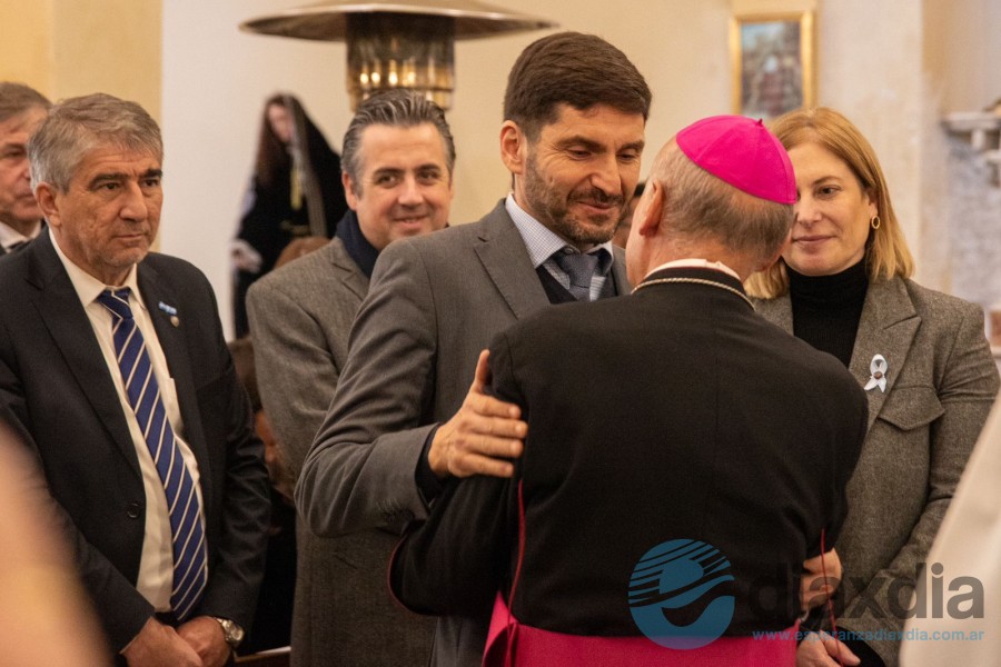 Pullaro y Scaglia participaron del Tedeum que presidió el Arzobispo Fenoy