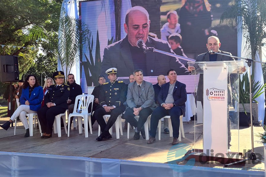 Desfile en Plaza San Martín