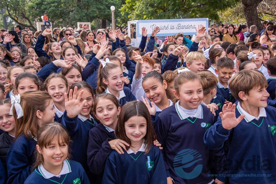 Acto por el Día de la Bandera
