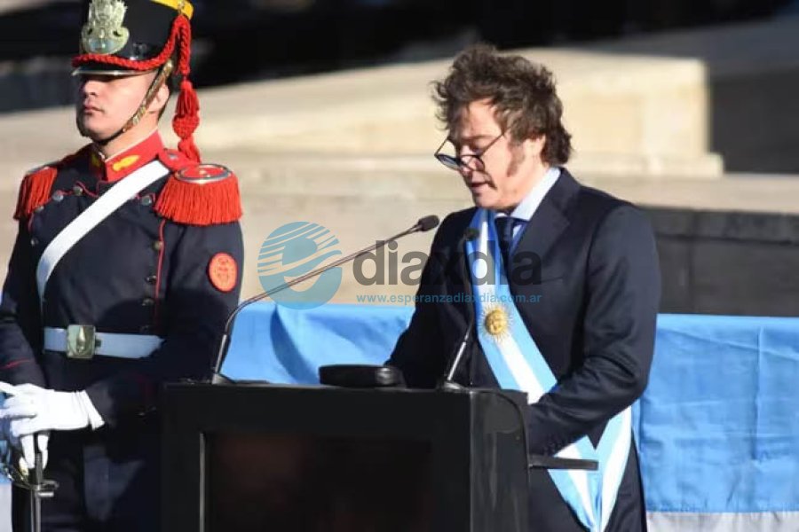 El presidente en el acto en Rosario el año 2024
