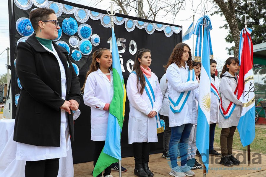 La directora y los abanderados La directora y los abanderados