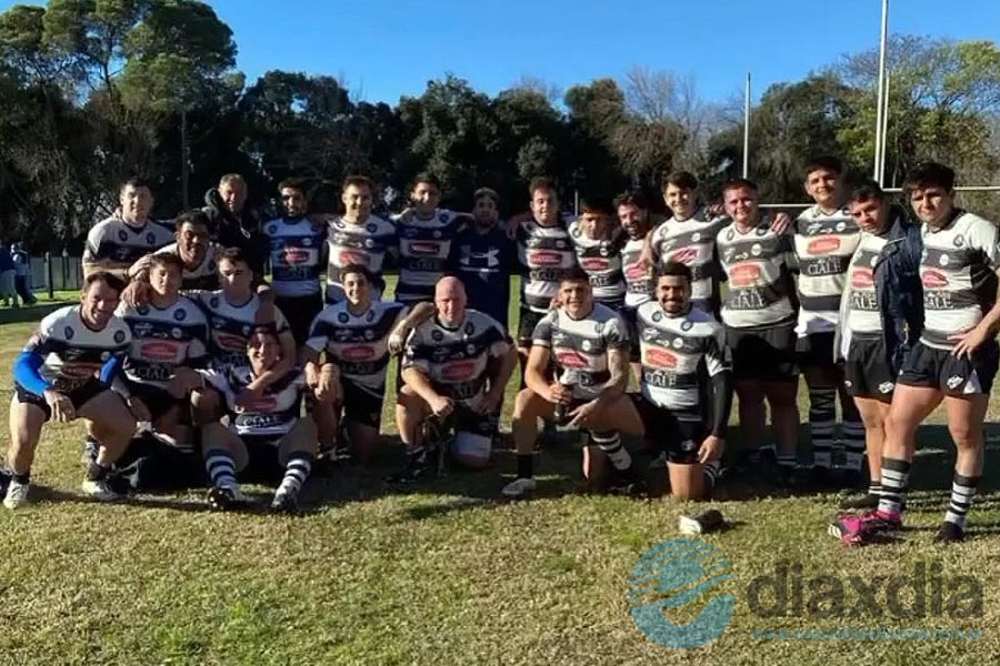 El equipo Reserva de Alma Juniors Rugby