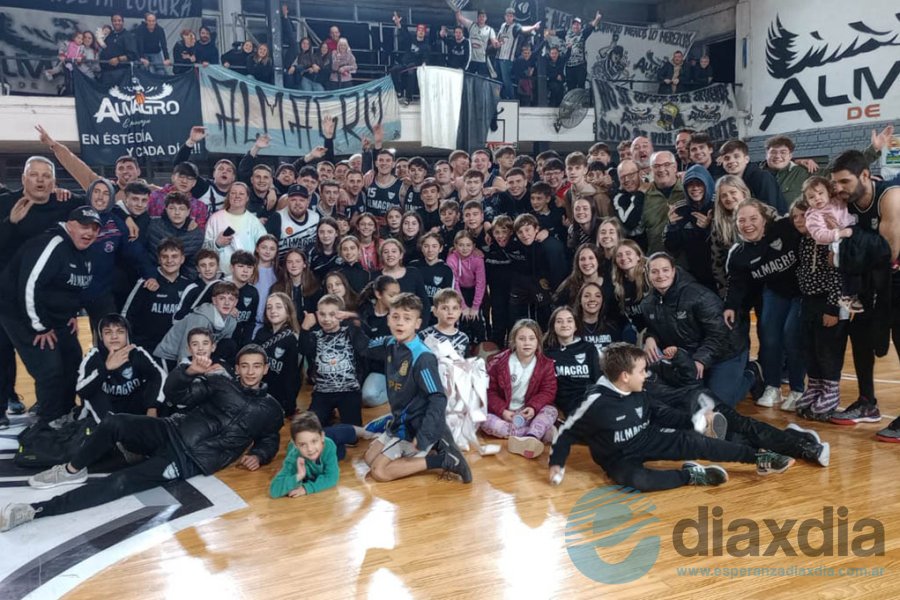 El festejo tras el triunfo en la serie semifinal