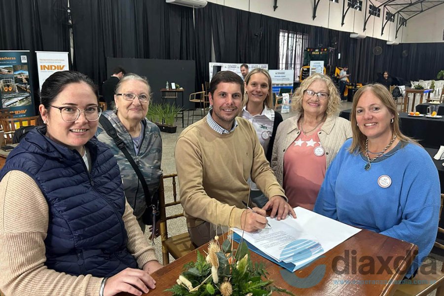 Autoridades de las dos instituciones