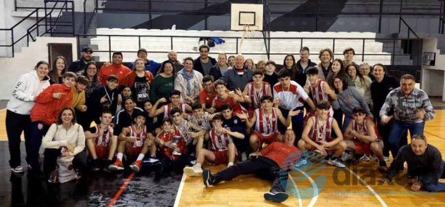 El U15 de Union festejó en Esperanza