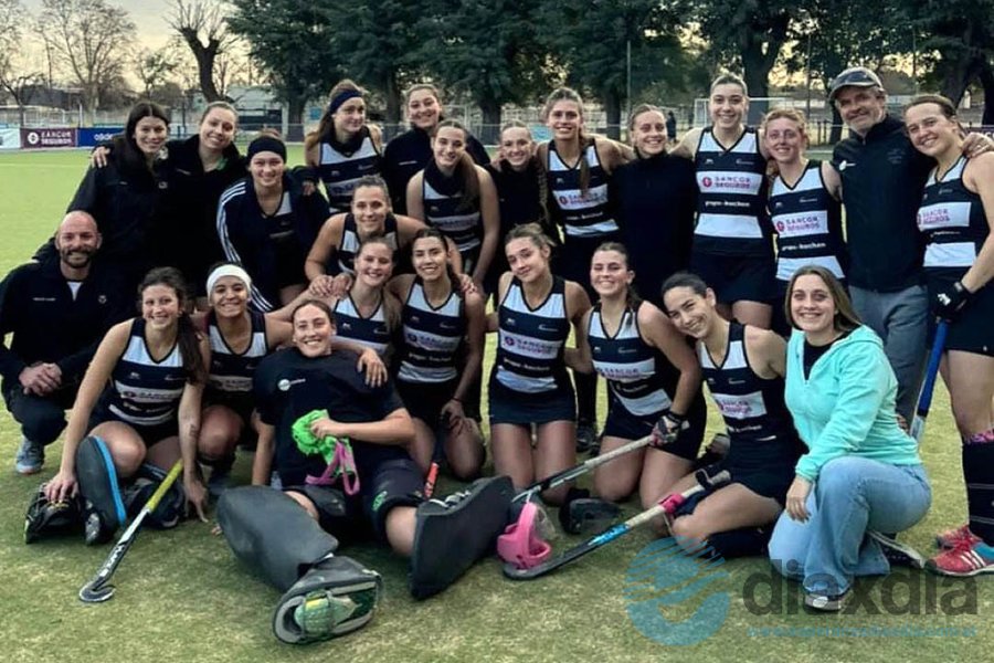 El equipo de primera damas de Alma Juniors