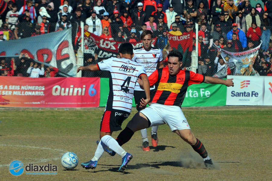 Juventud Esperanza vs. Colón de Santa Fe