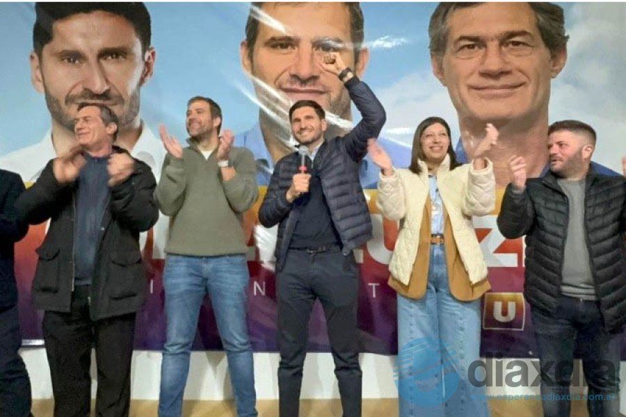 Los festejos en Armstrong con Pullaro