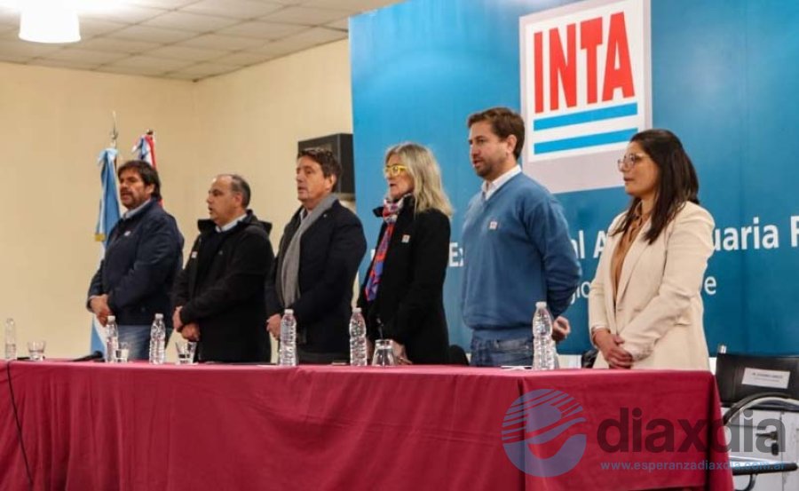 Las autoridades nacionales acompañaron a Carrizo en su asunción - Foto INTA