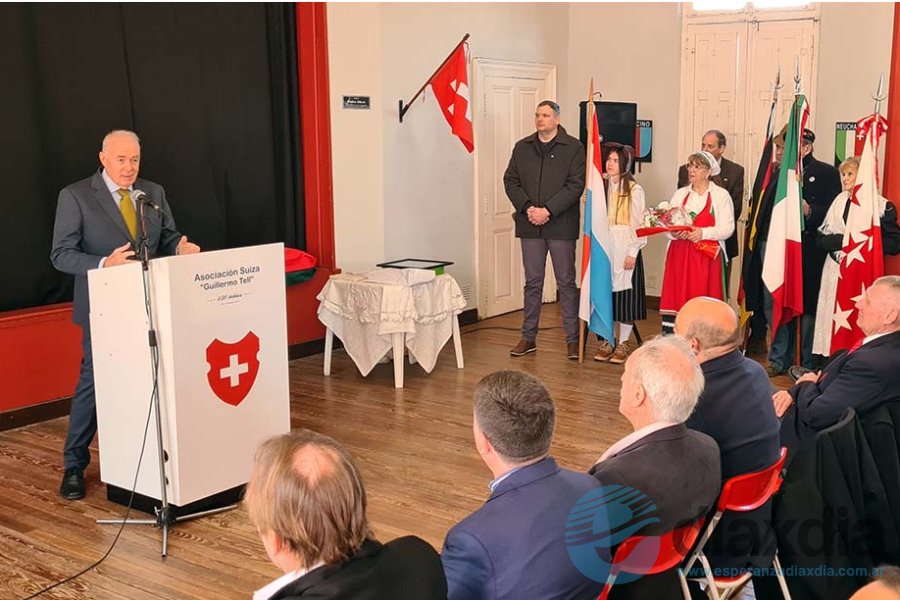 Hans-Ruedi Bortis en el Chalet Suizo