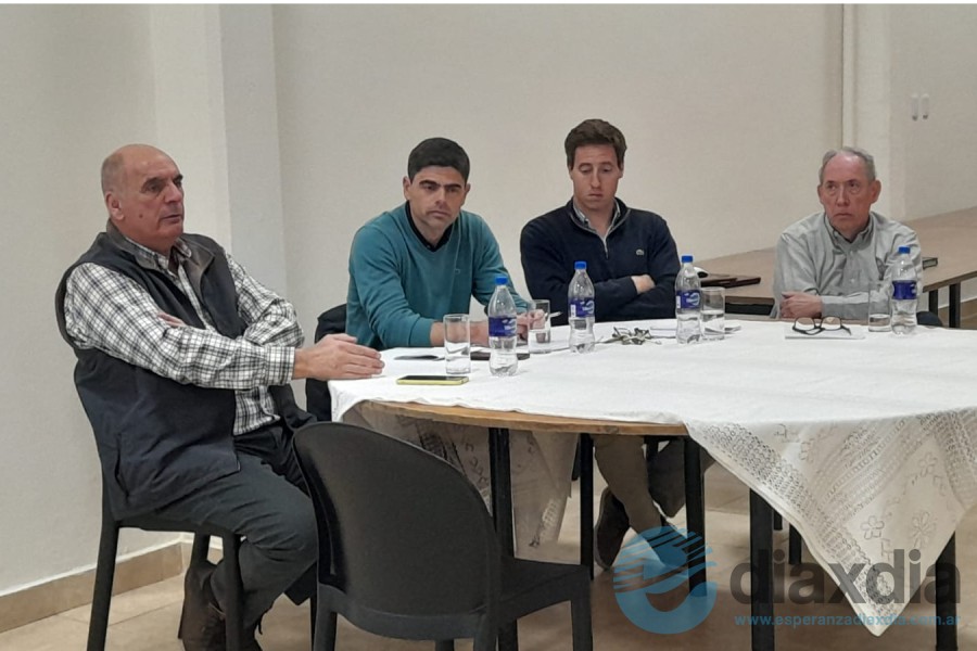 Autoridades de la Asociación Unión Tamberos