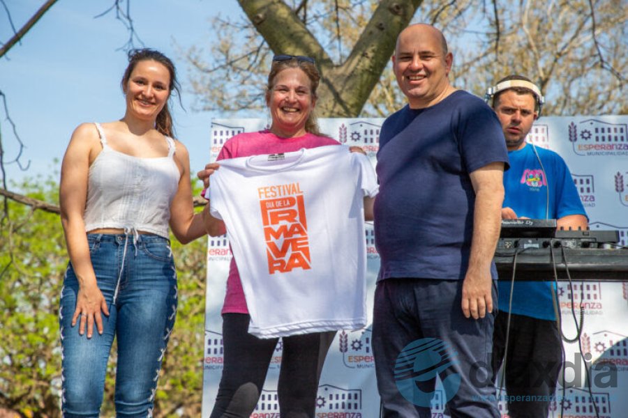Rein junto a Müller en el festejo del Día de la Primavera
