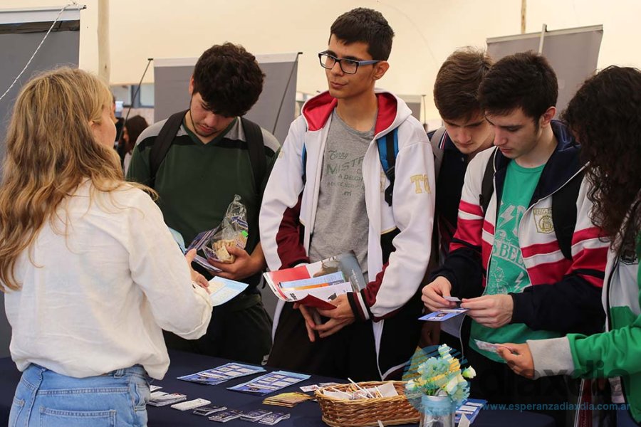 Llegaron alumnos de toda la región