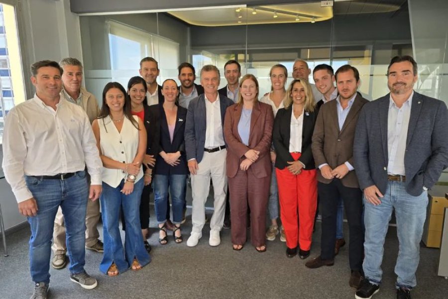 Scaglia y la nueva comisión del PRO con Macri.