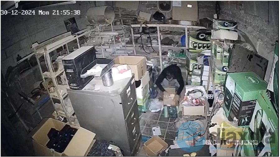 El lugar por donde ingresó al taller - Foto El Litoral