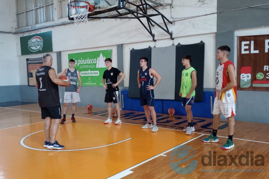 Leo Spies con los participantes del Campus