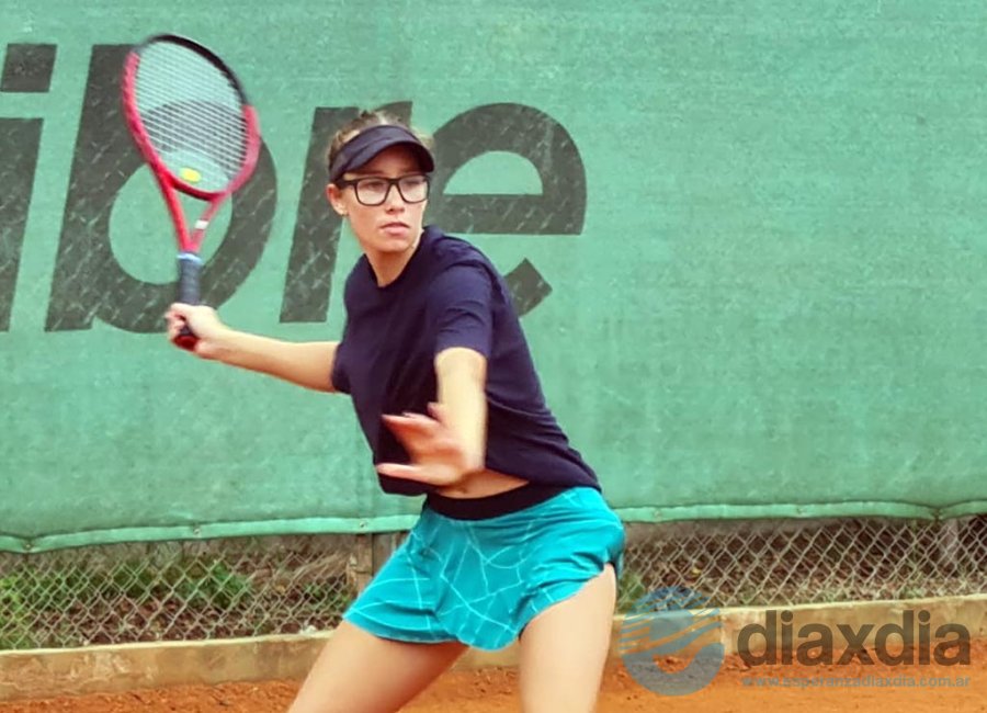 Malena Auce comienza la competencia en Esperanza - Archivo