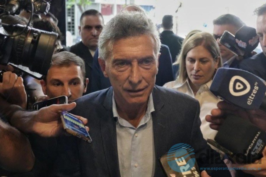 Macri al llegar a la Bolsa de Rosario