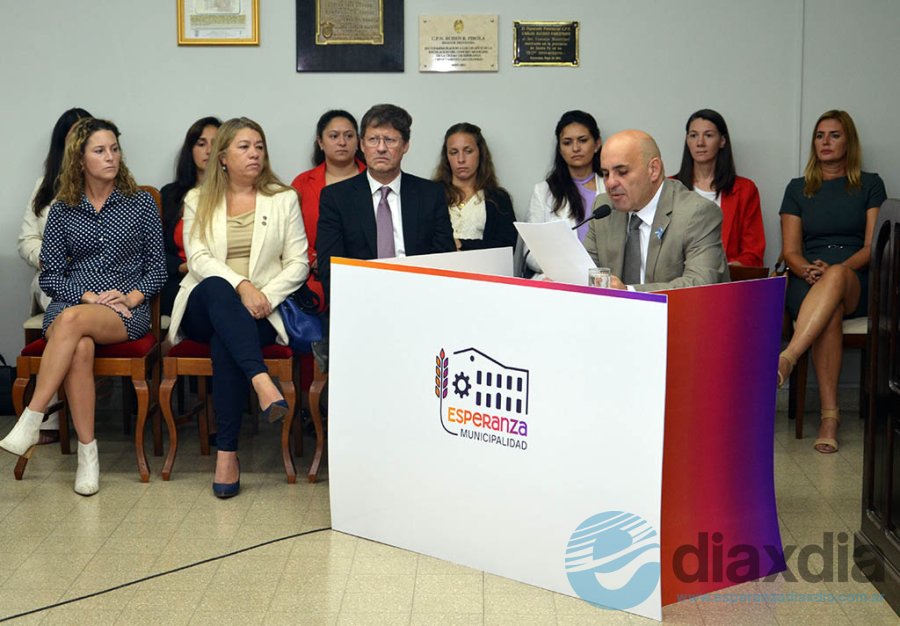 El intendente y su gabinete - Foto Edxd