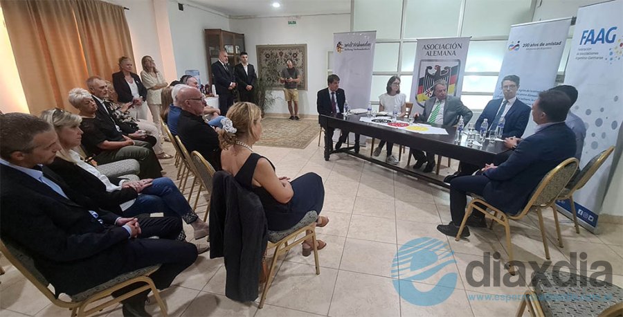 Reunión del embajador alemán en Esperanza - Foto Edxd