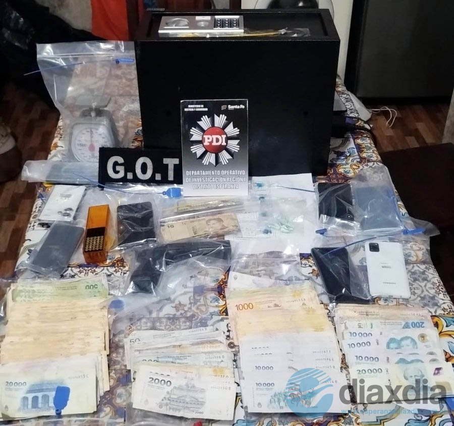 Algunos de los elementos secuestrados por la policía - Foto PDI