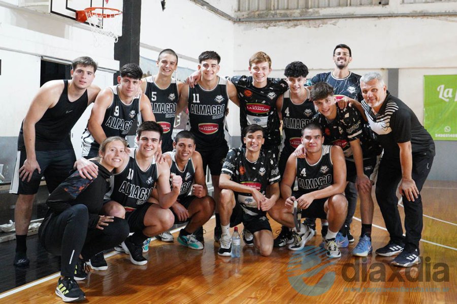 El festejo de Almagro A tras la victoria