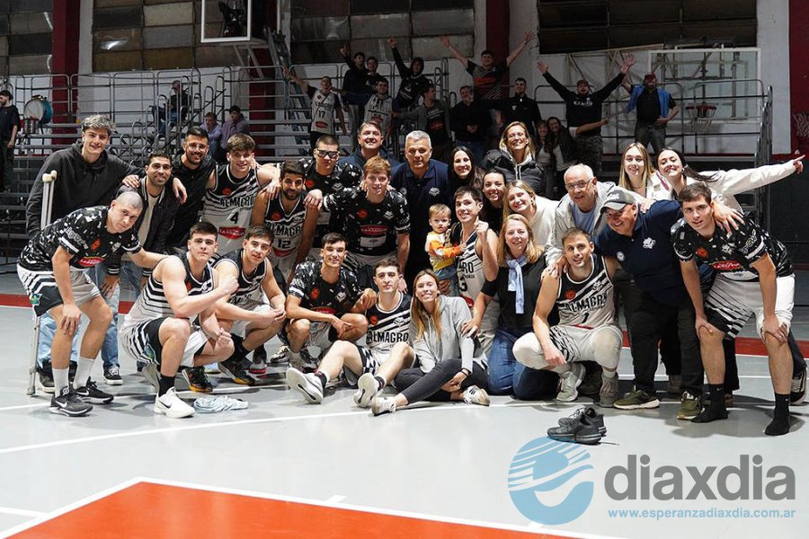 La familia de Almagro tras el triunfo en Santa Fe