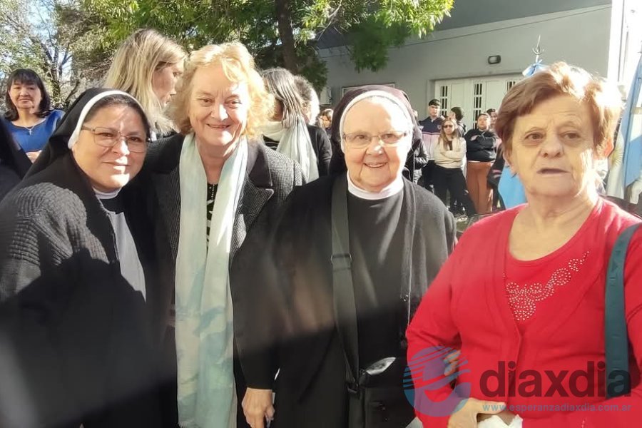 Las religiosas a cargo de la institución