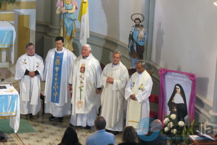 Los sacerdotes de la ciudad en la celebración