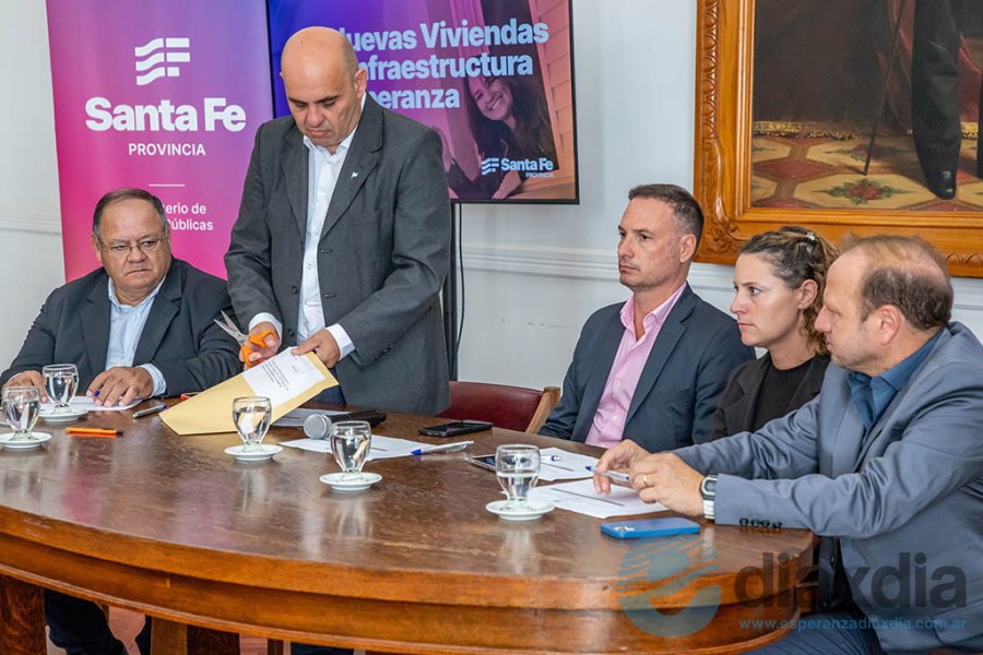 Apertura de sobres en la licitación Apertura de sobres en la licitación