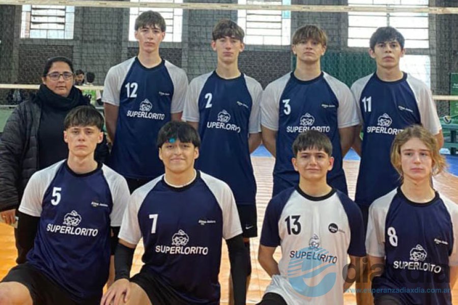 El equipo Sub18 de Vóley de Alma Juniors