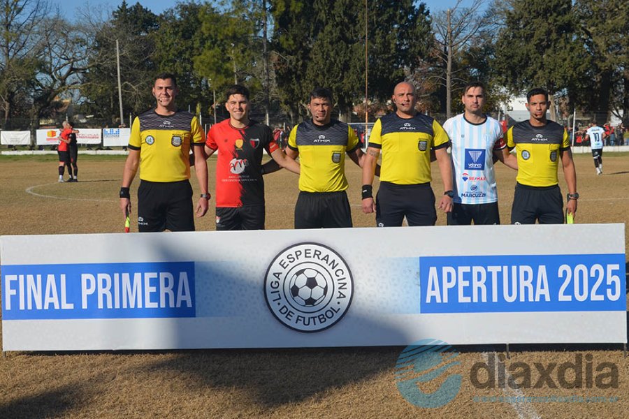 La cuaterna arbitral y los capitanes