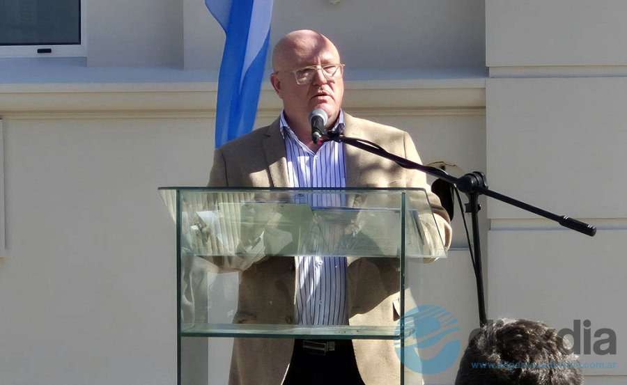 El doctor Esteban Fregona durante su mensaje - Foto Edxd