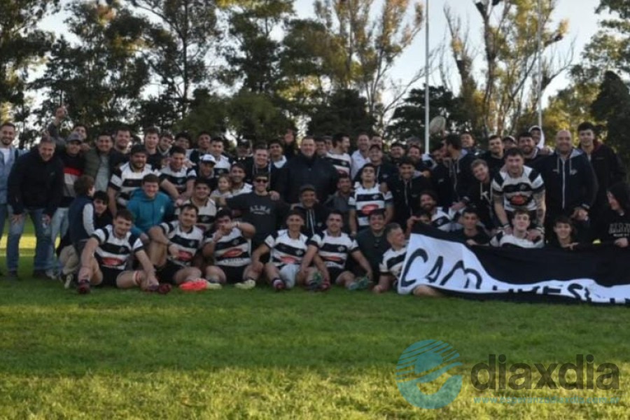 Los festejos tras el ajustado triunfo en el TRL