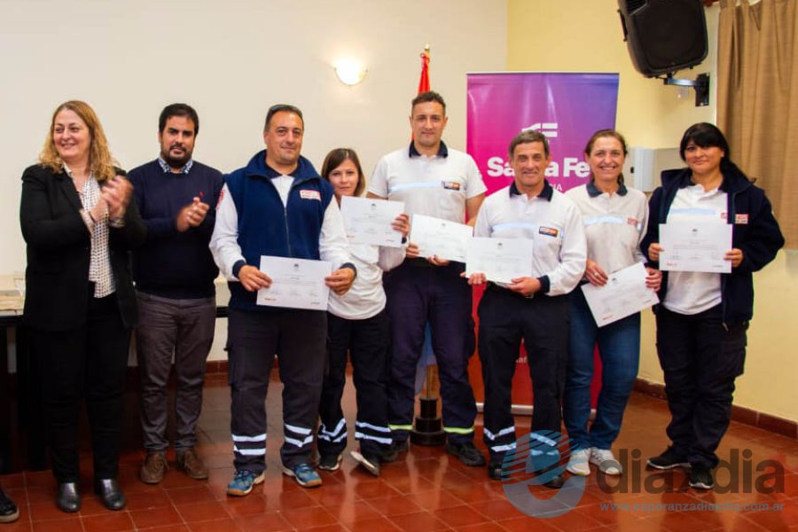 El personal del SIES 107 que fue distinguido