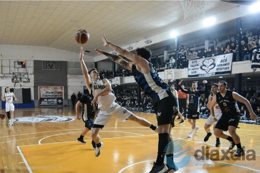 Pasión deportiva y entrega de todos los jugadores