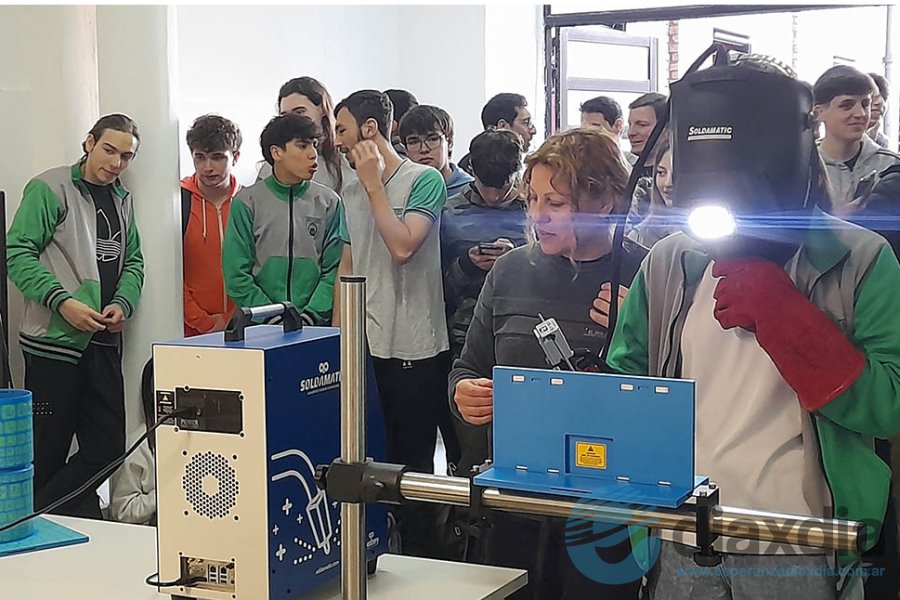 Los alumnos trabajaron con el simulador