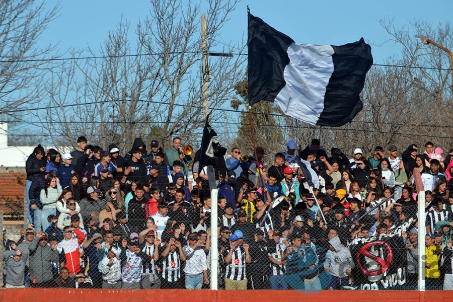 La hinchada de Sportivo del Norte