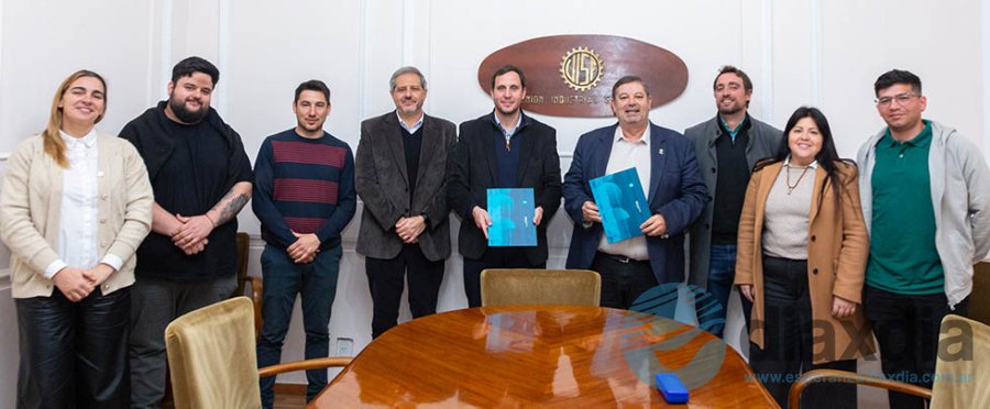 Los participantes de la reunión en la Unión Industrial - Prensa UNL