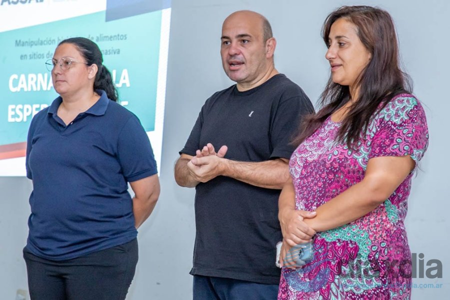 Regis, Müller y Blanche