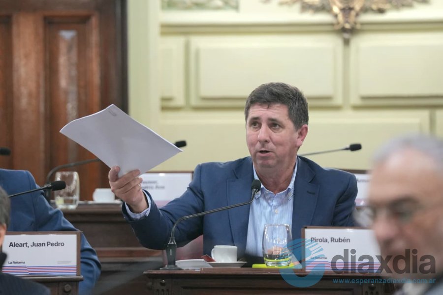 Rubén Pirola en la Convención Constituyente