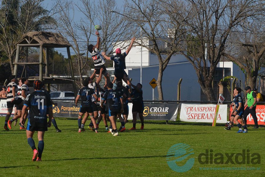 Alma Juniors ganó en el Polideportivo