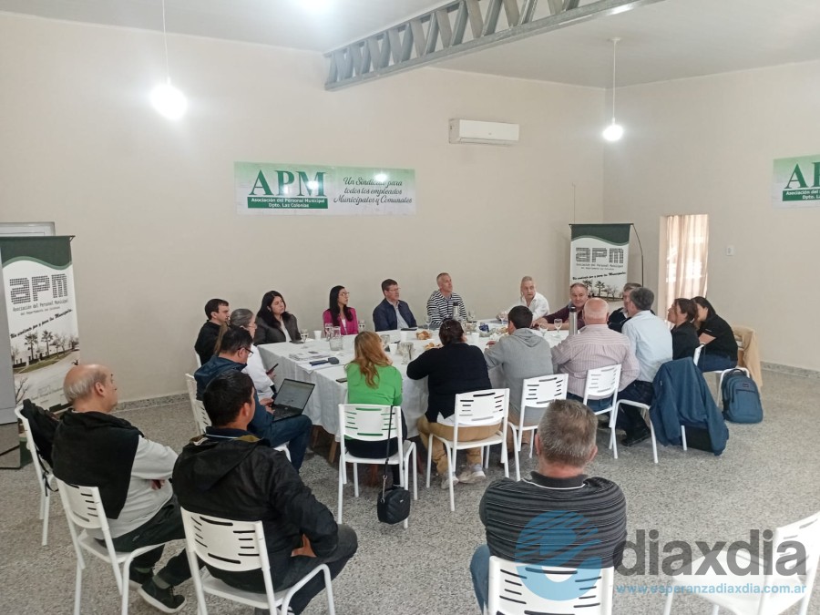 La reunión se realizó en Esperanza, en la sede de APM
