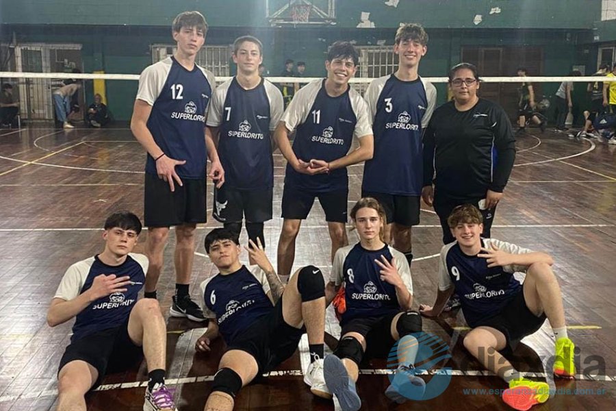 El equipo Sub18 de Alma Juniors El equipo Sub18 de Alma Juniors