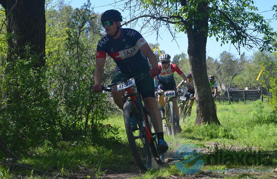 La exigente prueba reunió cerca de 400 corredores - Foto Edxd