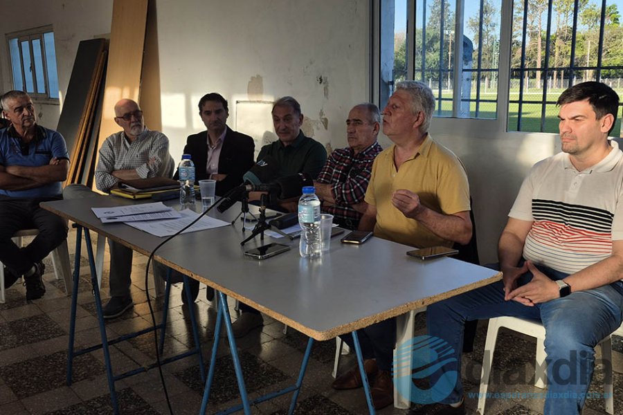 Integrantes de la federación en rueda de prensa